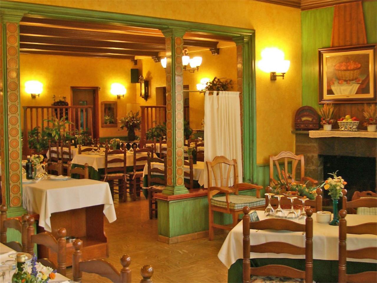 Hotel Rural Jaumet Tora de Riubregos Buitenkant foto